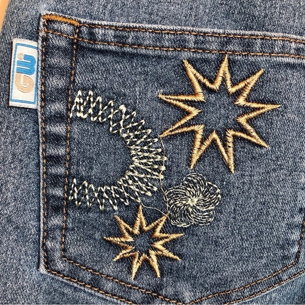 Women’s Cropped Denim Capris Size 31 Embellished Stars Flower Moon - Picture 4 of 12